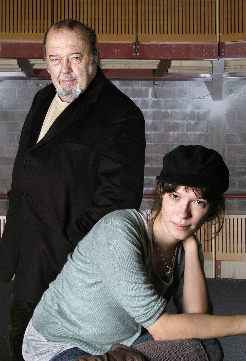 丽贝卡·豪尔 写真 - mtime时光网