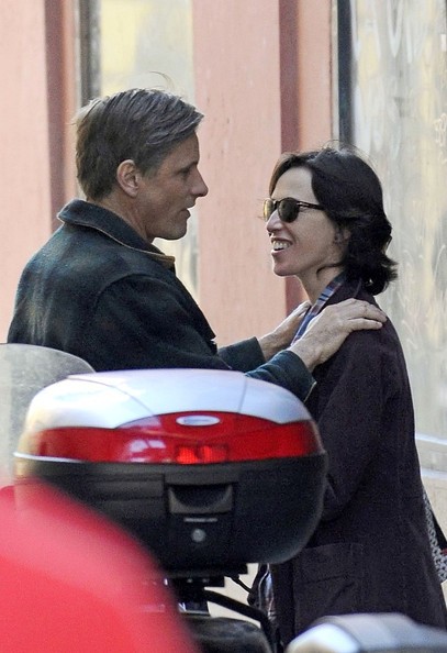 艾妮安娜·姬儿 生活照 - mtime时光网