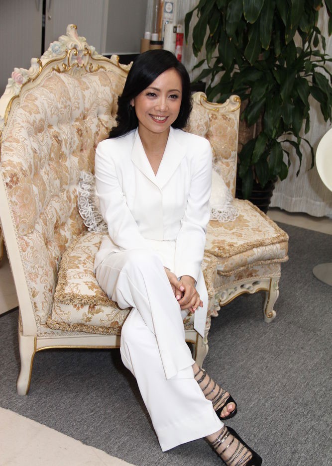 邓萃雯 生活照 - mtime时光网