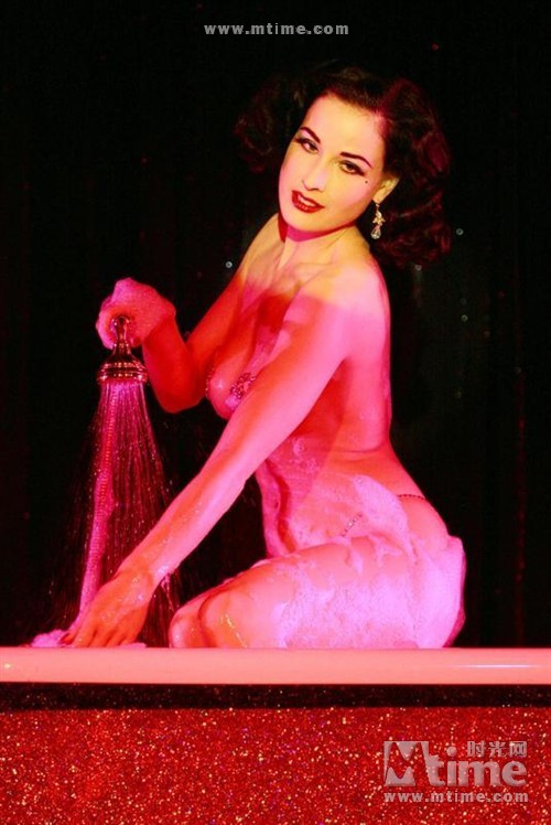 黛塔·范·提思 dita von teese 生活照#261