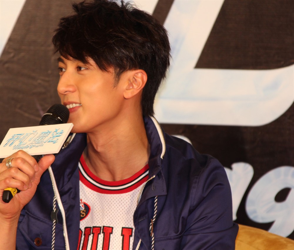 吴尊 生活照 - mtime时光网