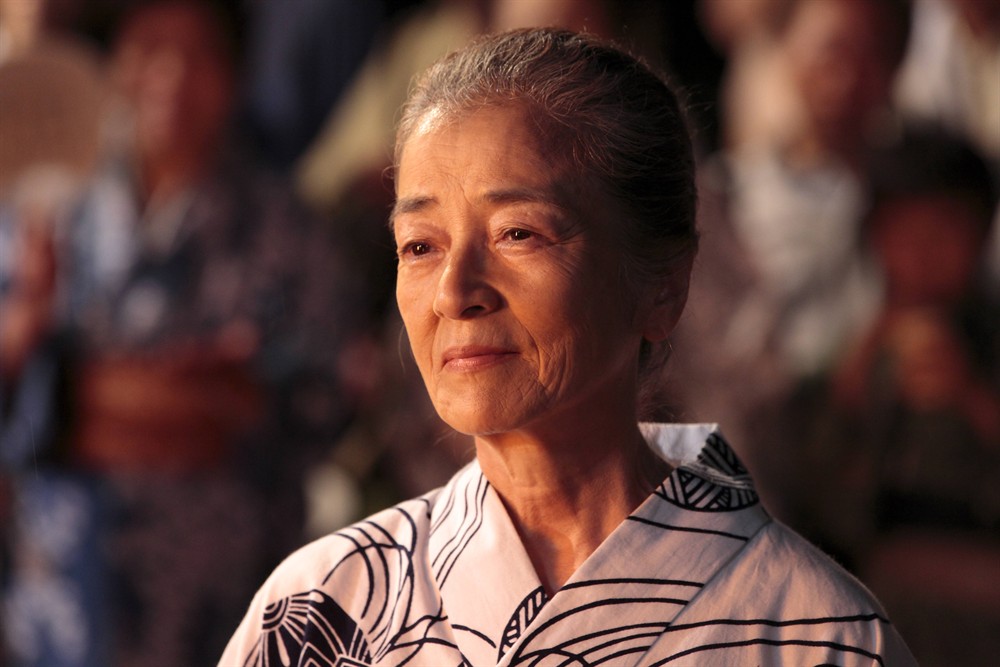 翔一hideo nakaizumi中泉英雄饰 五十岚婆baishou chieko倍赏千惠子饰