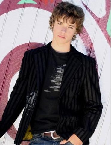 杰瑞米·桑普特 jeremy sumpter 写真 